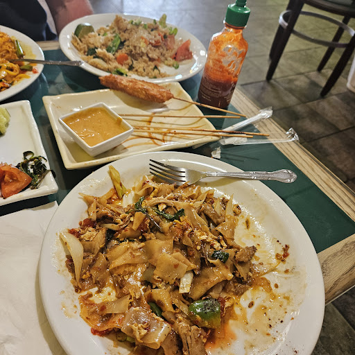 Image of Mon Thai Wadsworth
