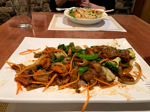 Image of Pho's Spicier Thai Cuisine