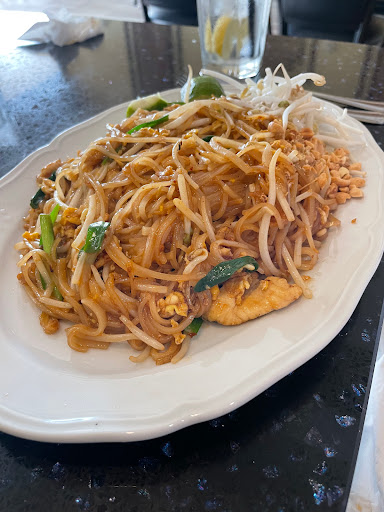 Image of Pranee's Thai Cuisine and Noodle House